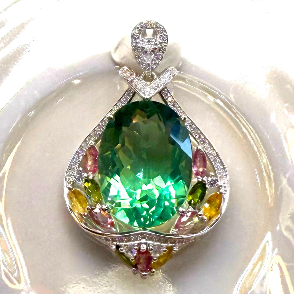 NFL1 22.7CT Natural KellyGreen Fluorite & 1.65CT Rainbow Tourmaline Pendant S925